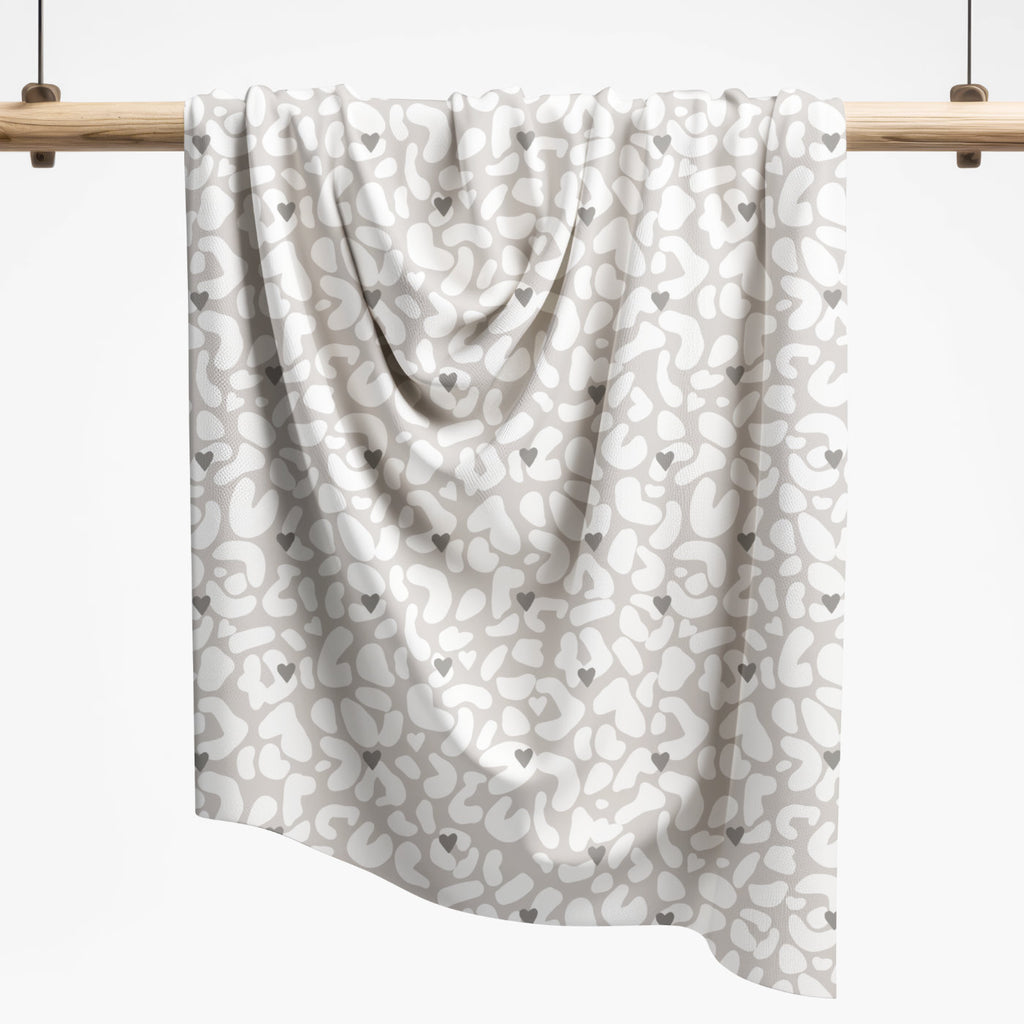 Leo big heart #13 | Katzengold Designs